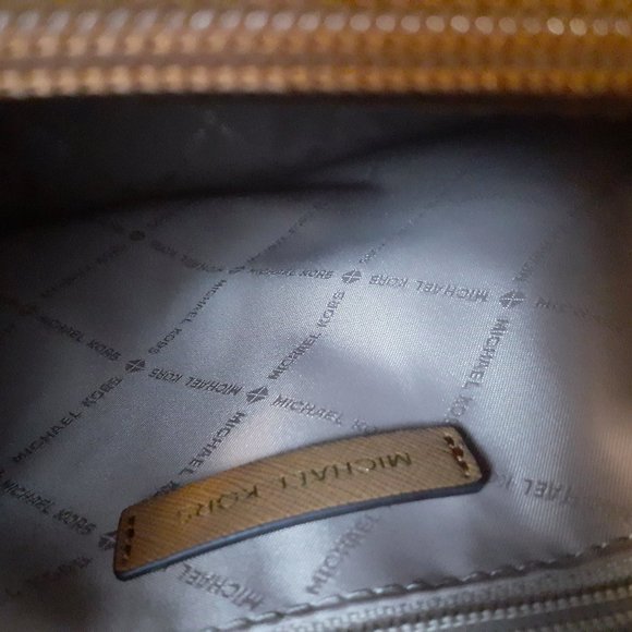 Michael Kors TOTE Bag - Picture 5 of 5